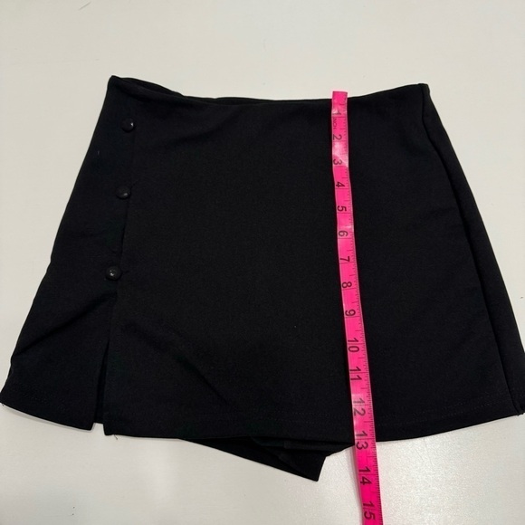 SHEIN solid button detail split skort black size small - Picture 12 of 12